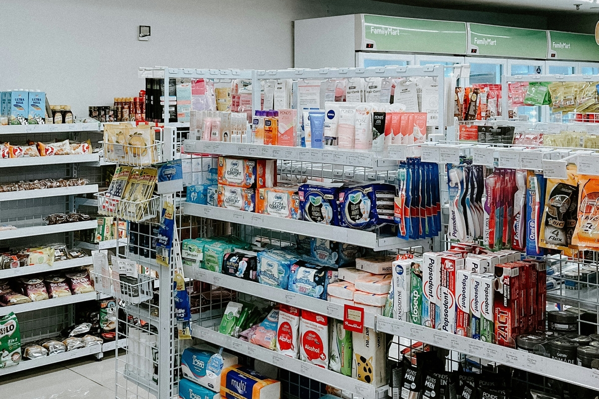 Local Retail & Medical